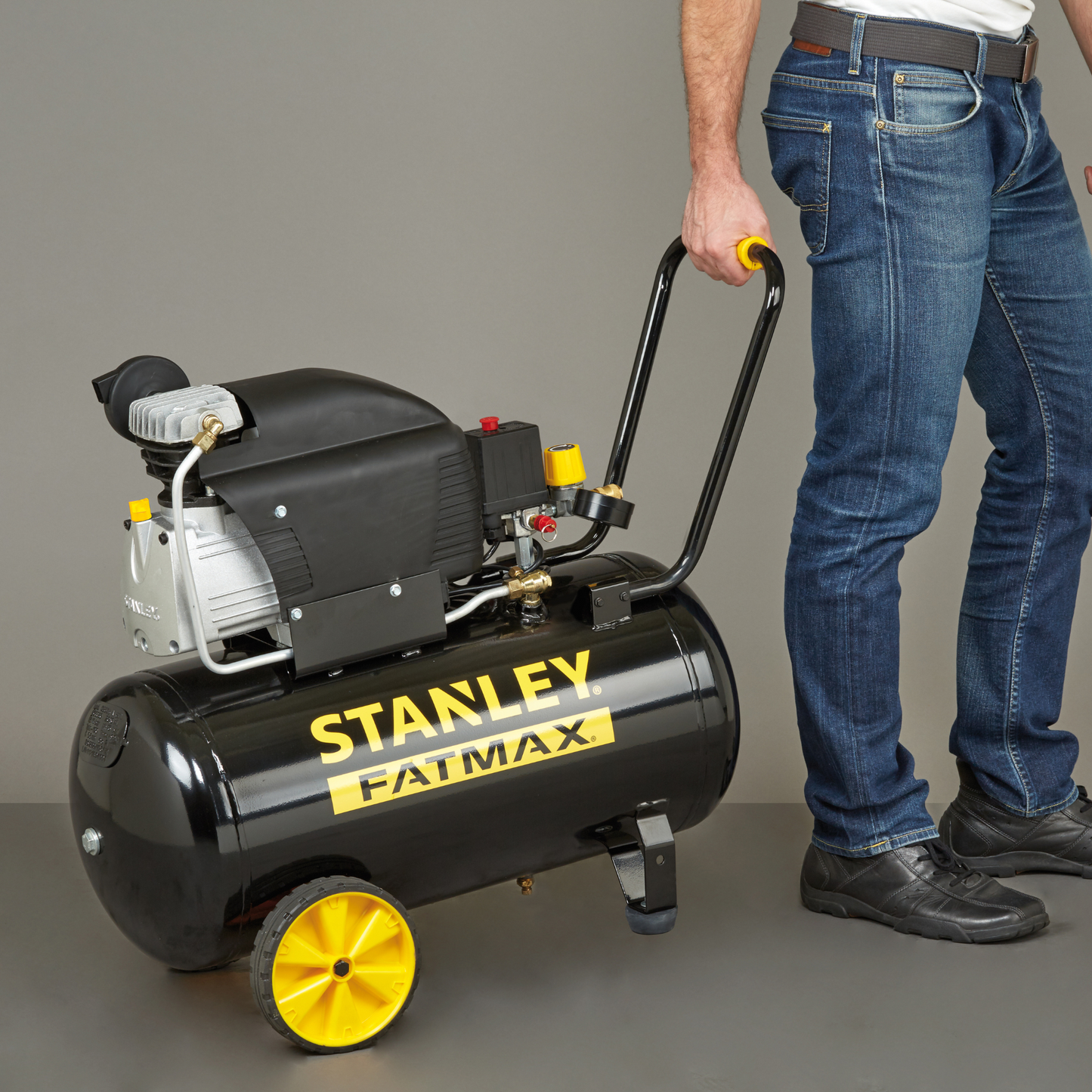 Kompresor Olejowy Stanley FatMax 2KM 50L 8Bar